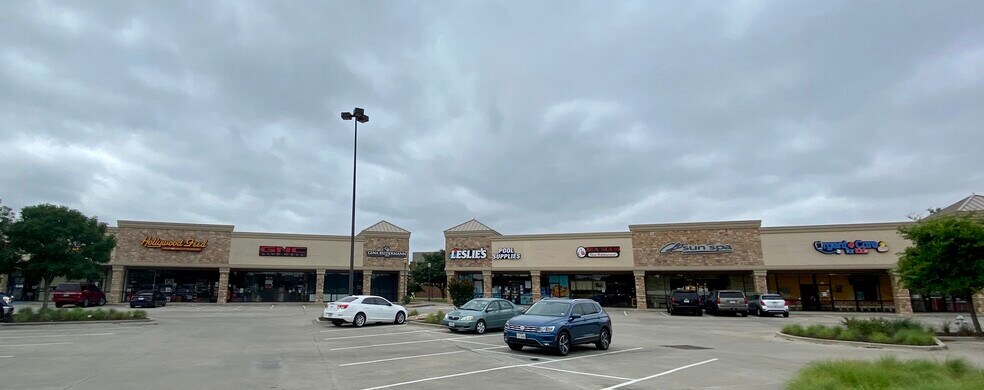 940-974 Keller Pky, Keller, TX à louer - Photo principale – Image 1 sur 17