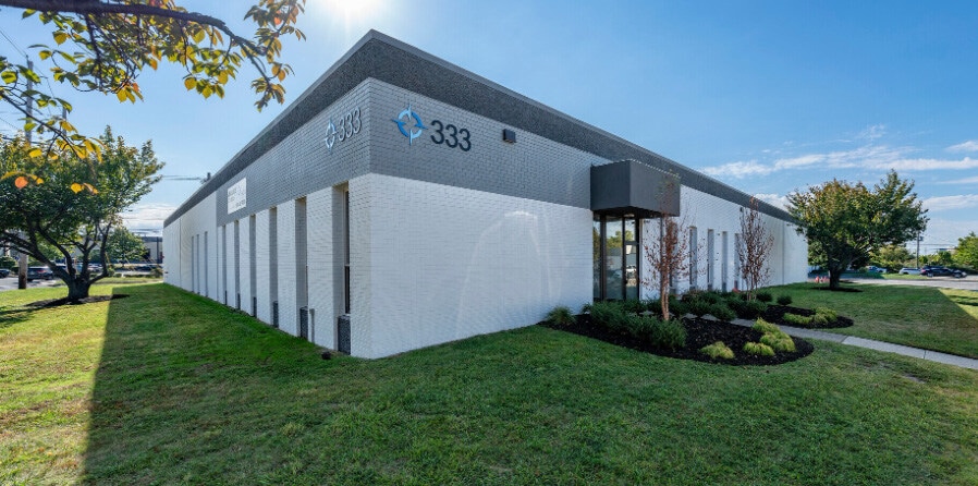 333 Veterans Blvd, Carlstadt, NJ à louer Photo de l’immeuble– Image 1 sur 3