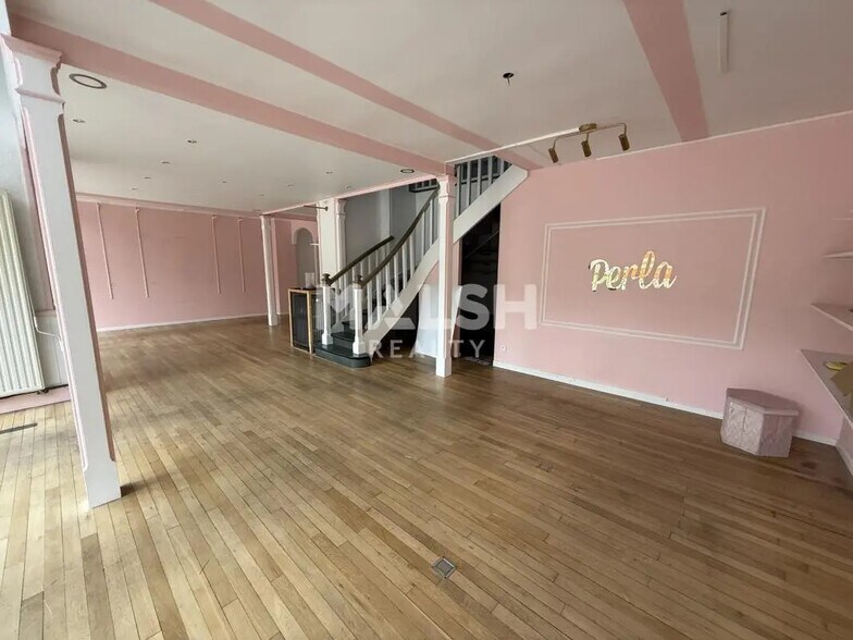 Local commercial dans Saint-Étienne à vendre - Photo intérieure – Image 1 sur 4