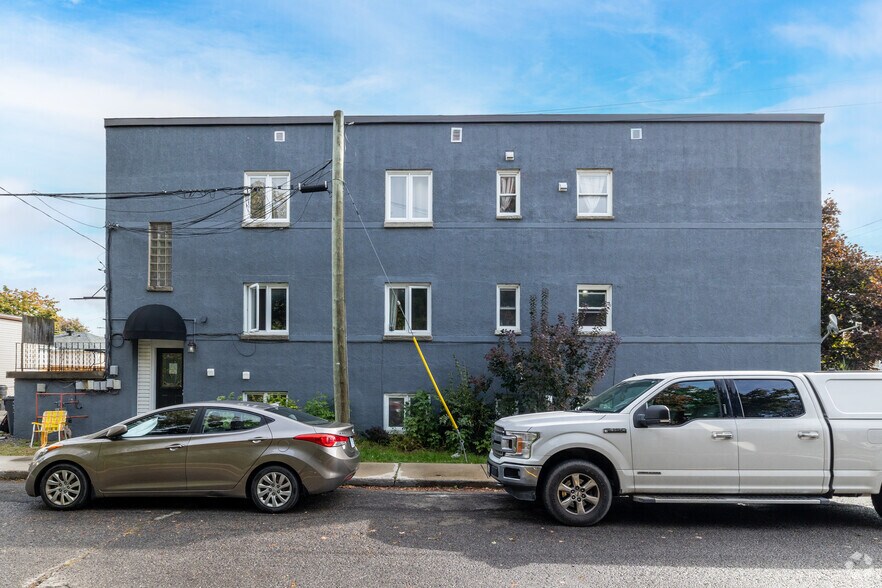 329 Richelieu Ave, Ottawa, ON à vendre - Photo de l’immeuble – Image 2 sur 3