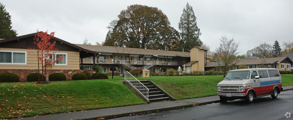 928-990 Fir St S, Salem, OR à vendre - Photo de l’immeuble – Image 3 sur 3