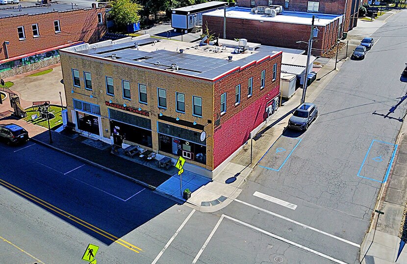 141-149 Main St W, Valdese, NC à vendre - Photo de l’immeuble – Image 1 sur 5