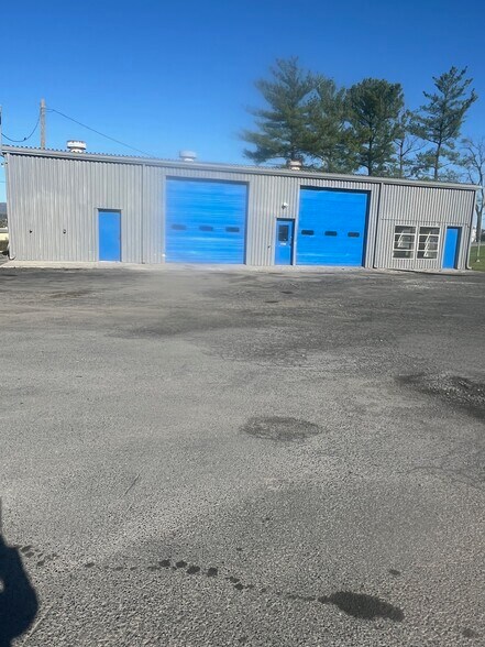 294 Front Royal Rd, Strasburg, VA à louer - Photo de l’immeuble – Image 2 sur 9