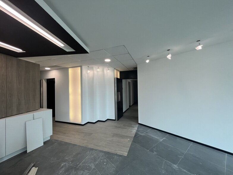 19 Avenue Henri Becquerel, Mérignac à louer - Photo de l’immeuble – Image 3 sur 13