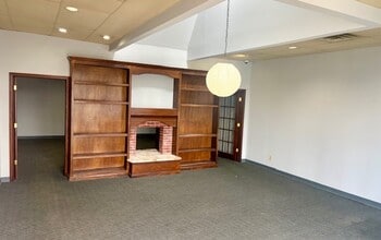 160-180 E Carmel Dr, Carmel, IN à louer Photo intérieure– Image 2 sur 4