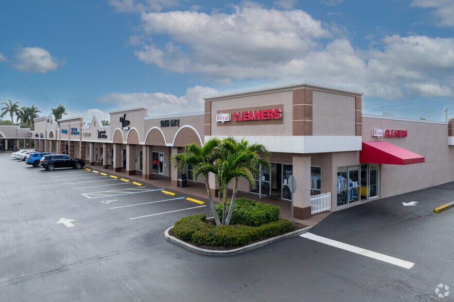 12901 Mcgregor Blvd, Fort Myers, FL à louer - Photo de l’immeuble – Image 3 sur 7