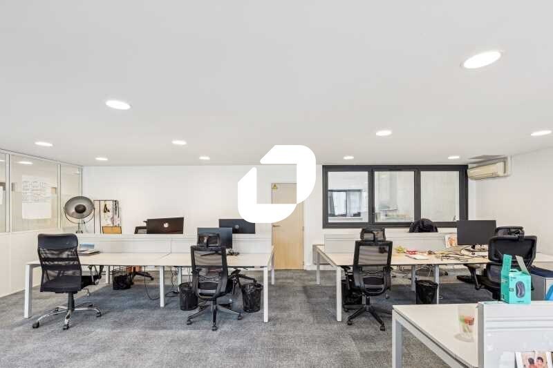 Bureau dans Levallois-Perret à louer - Photo de l’immeuble – Image 3 sur 15