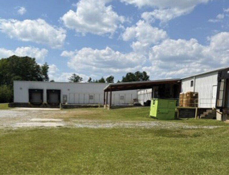 6351 NC-222 Hwy, Saratoga, NC à vendre - Photo de l’immeuble – Image 2 sur 4