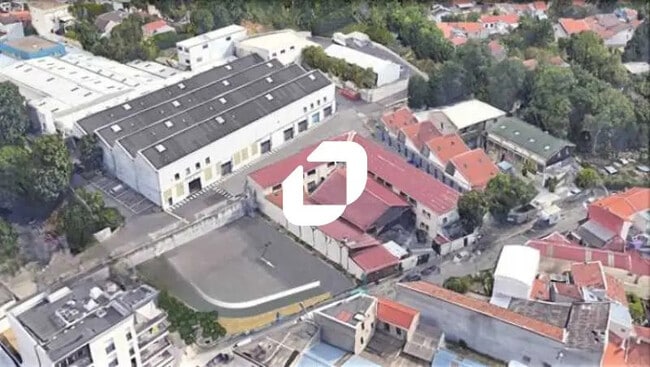 Plus de détails pour Local d'activités à louer