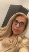 Zora Mazroei