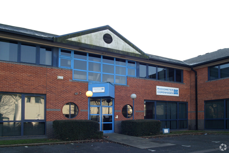 Manor Royal, Crawley à louer - Photo de l’immeuble – Image 3 sur 7