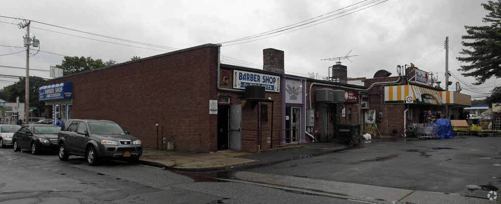 361-385 Merrick Ave, Merrick, NY à louer - Photo de l’immeuble – Image 2 sur 12