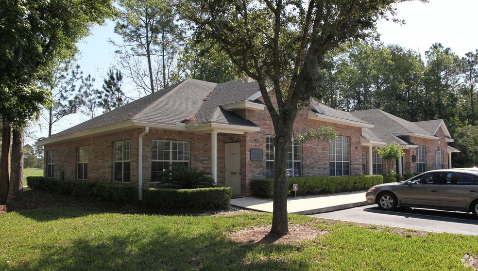 13500 Sutton Park Dr S, Jacksonville, FL à louer - Photo de l’immeuble – Image 3 sur 5