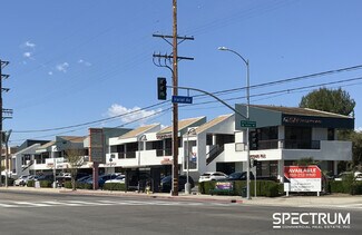 Plus de détails pour 21101-21163 Victory Blvd, Canoga Park, CA - Local commercial à louer