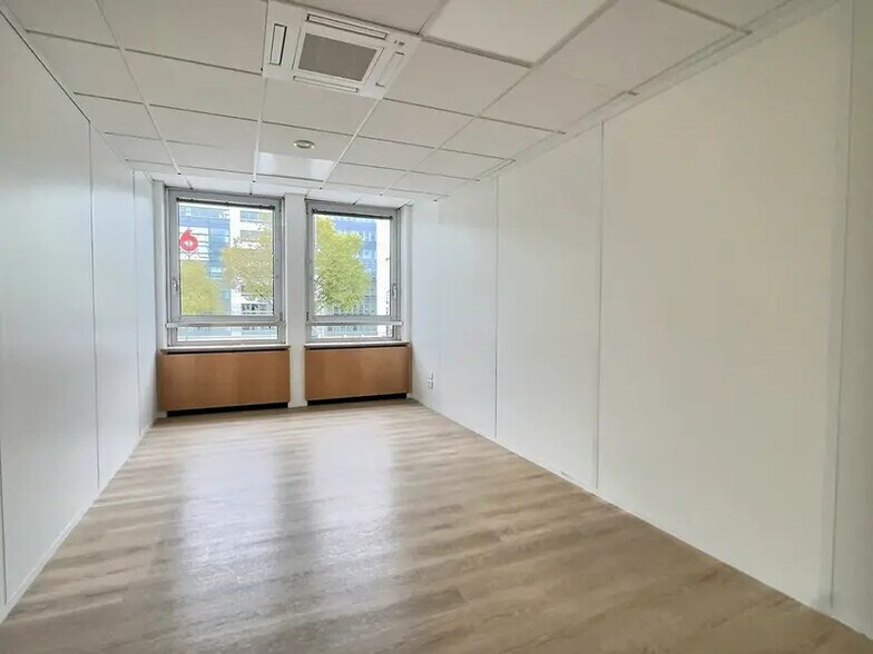 Bureau dans Neuilly-sur-Seine à louer - Photo intérieure – Image 3 sur 10