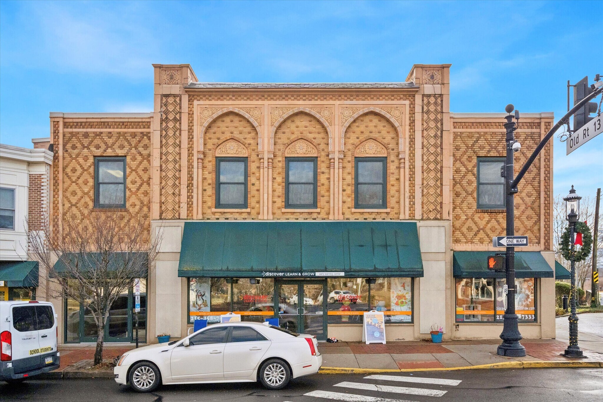 422 Mill St, Bristol, PA à vendre Photo principale– Image 1 sur 43