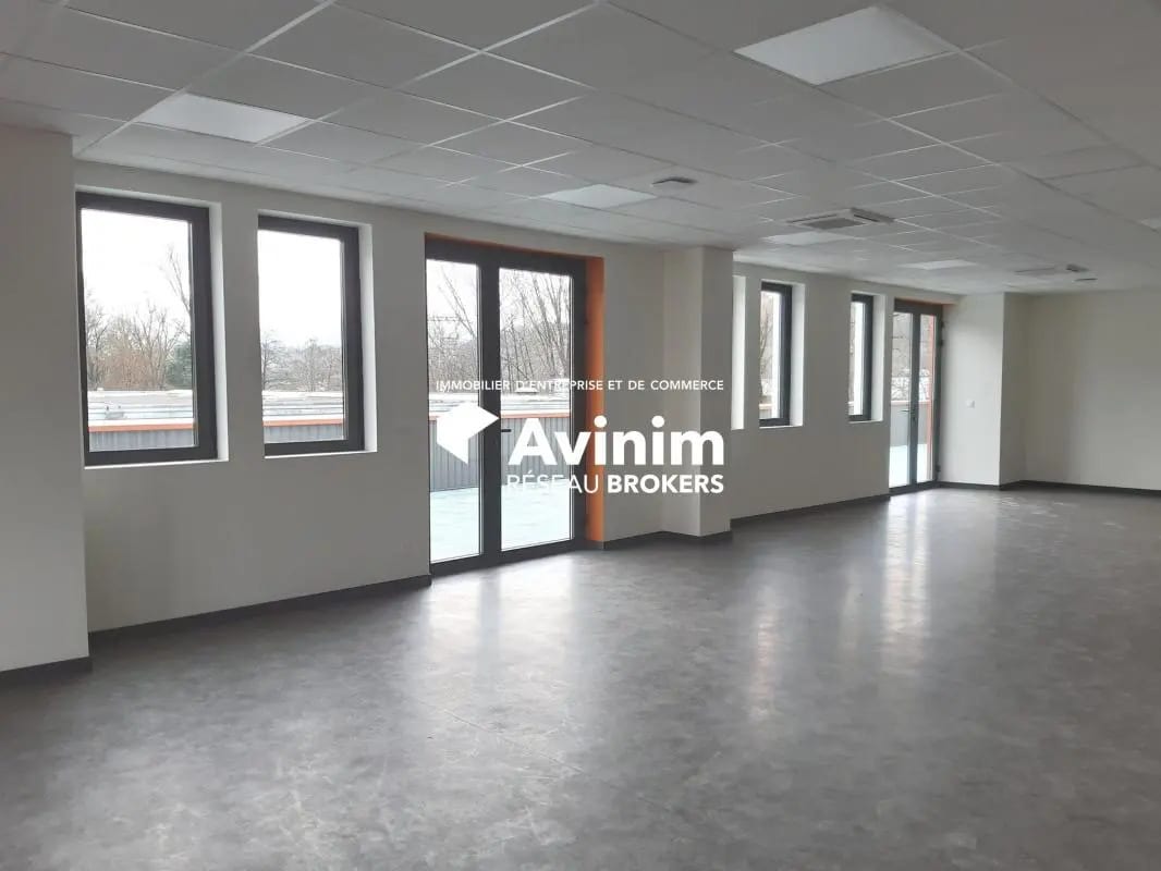 Bureau dans Méry à vendre Photo intérieure– Image 1 sur 5