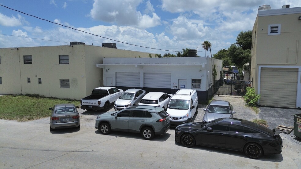2110 SW 60th Way, Miramar, FL à vendre - Photo principale – Image 1 sur 7
