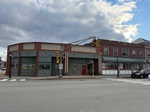 888 Main St, Waltham, MA à louer Photo intérieure– Image 1 sur 11