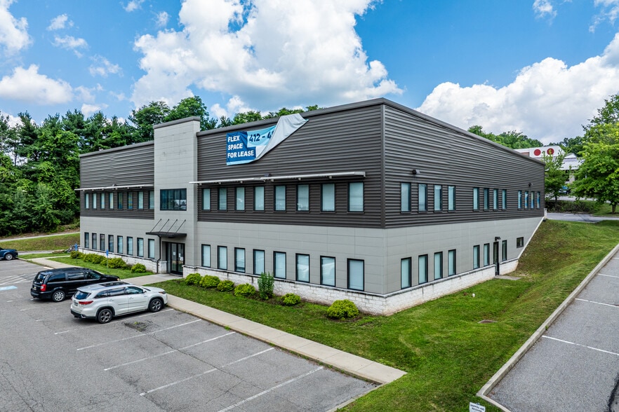 200 Business Center Dr, Pittsburgh PA - Local industriel/logistique