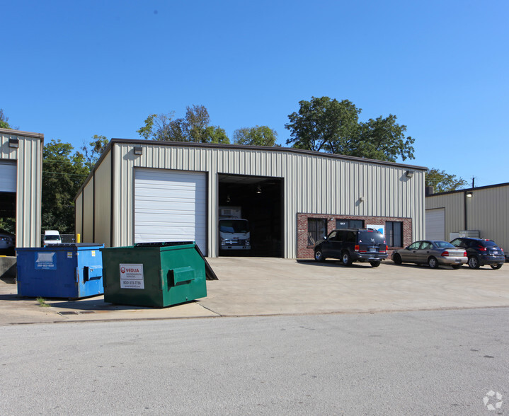 1917 11th Ave N, Bessemer, AL à louer - Photo de l’immeuble – Image 1 sur 3