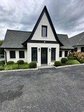 194 Route 17, Tuxedo Park, NY à louer Photo intérieure– Image 1 sur 7