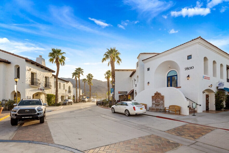 78100 Main St, La Quinta, CA à louer - Photo de l’immeuble – Image 3 sur 8