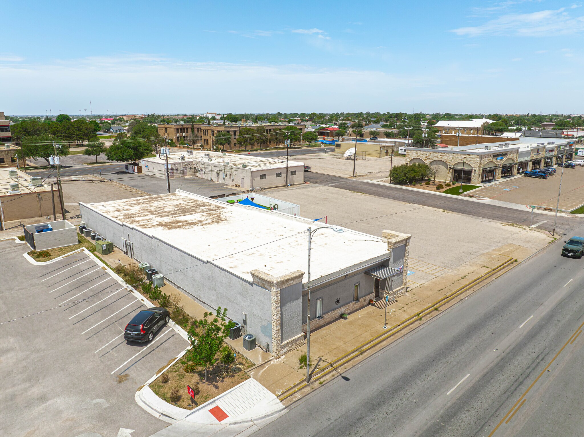 815 N Grant St, Odessa, TX à vendre Photo de l’immeuble– Image 1 sur 42