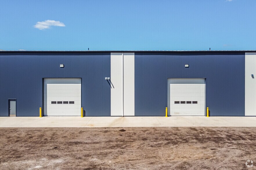 3306 Leduc, Leduc, AB à louer - Photo de l’immeuble – Image 3 sur 20