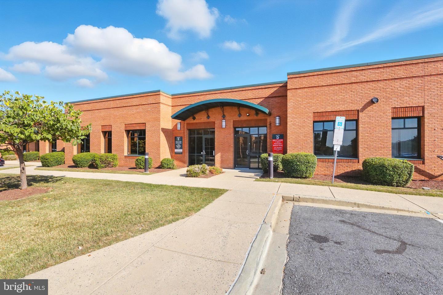 75 Thomas Johnson Dr, Frederick, MD à louer Photo de l’immeuble– Image 1 sur 4