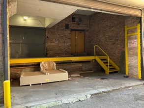 224-230 W Huron St, Chicago, IL à louer Photo intérieure– Image 2 sur 2