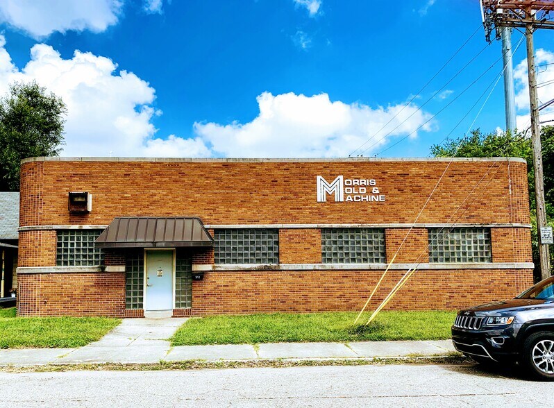 912 E 21st St, Indianapolis, IN à vendre - Photo de l’immeuble – Image 1 sur 12