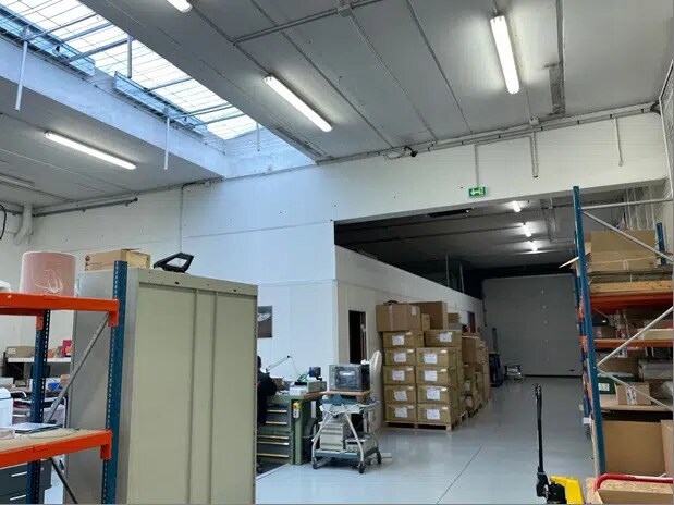 Industriel/Logistique dans Trappes à louer - Photo de l’immeuble – Image 2 sur 6