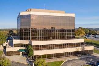 Plus de détails pour 8400 W 110th St, Overland Park, KS - Bureau à louer