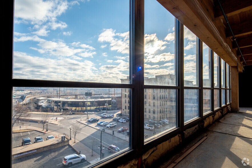245-255 6th St E, Saint Paul, MN à louer - Photo intérieure – Image 3 sur 7