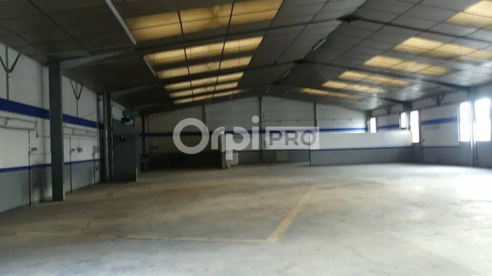 Industriel/Logistique dans Varennes-Vauzelles à vendre Photo intérieure– Image 1 sur 13