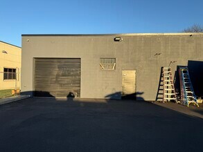 100 Nancy St, West Babylon, NY à louer Photo intérieure– Image 1 sur 5