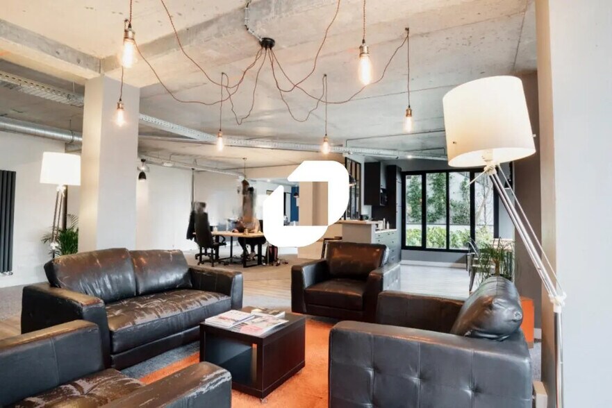 Bureau dans Nantes à vendre - Photo de l’immeuble – Image 1 sur 16