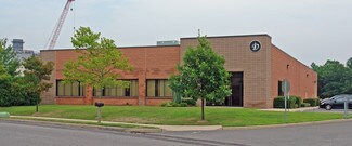 Plus de détails pour 31 Old Dock Rd, Yaphank, NY - Industriel/Logistique à vendre