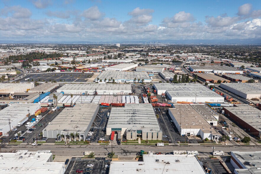 3019 E Maria St, Rancho Dominguez, CA à louer - Photo de l’immeuble – Image 3 sur 35