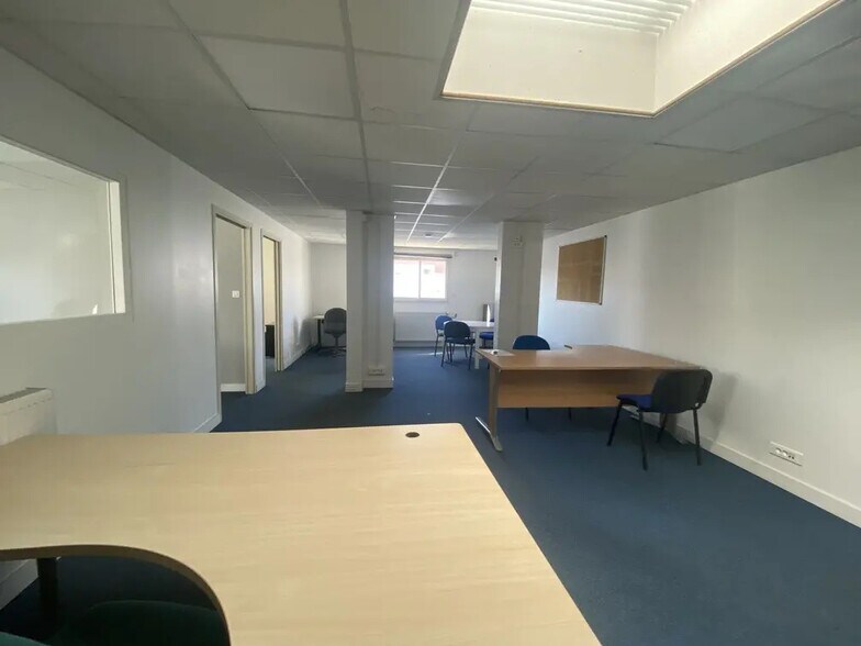 Bureau dans Carquefou à louer - Photo de l’immeuble – Image 2 sur 5