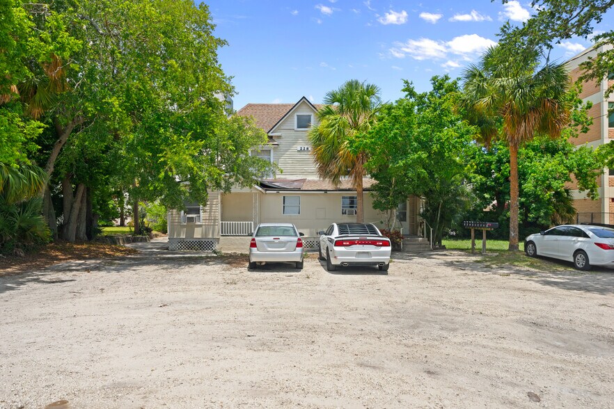 228 Bay St, Daytona Beach, FL à vendre - Photo de l’immeuble – Image 3 sur 7