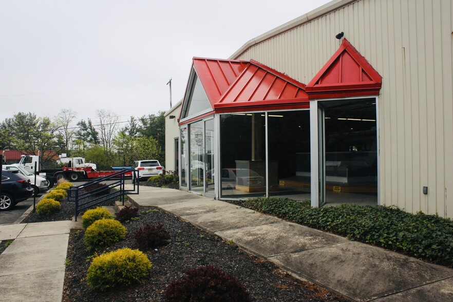 404 Route 31, Lambertville, NJ à louer - Photo de l’immeuble – Image 3 sur 16