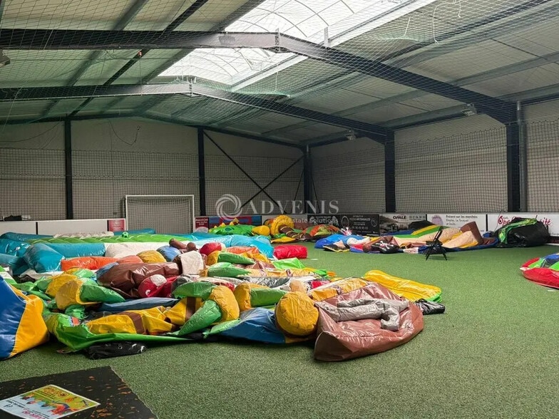 Industriel/Logistique dans Étaples à louer - Photo de l’immeuble – Image 2 sur 6