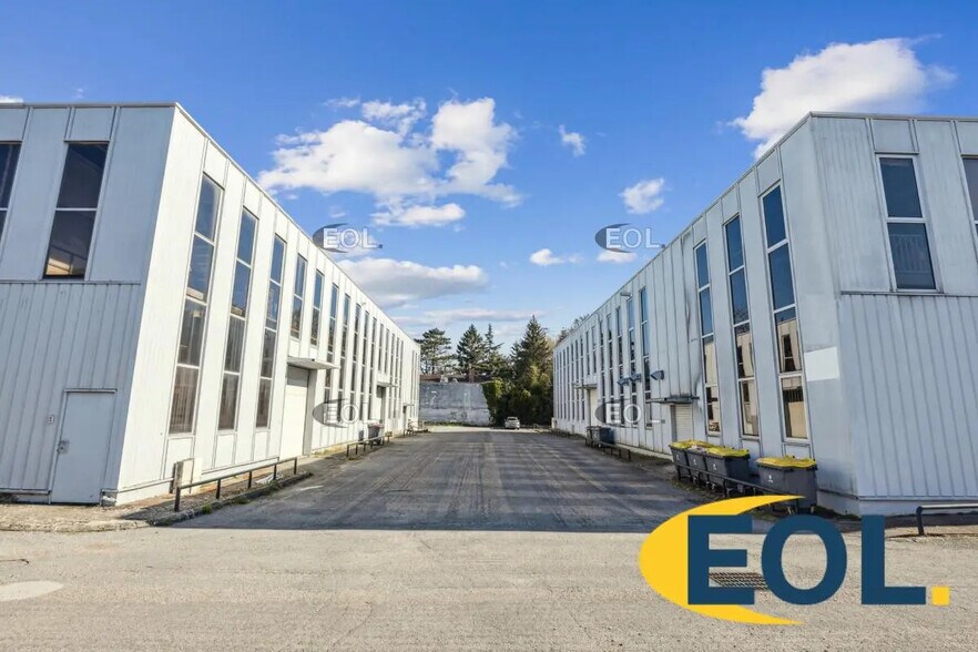 Local d'activités dans Les Loges-en-Josas à vendre - Photo de l’immeuble – Image 3 sur 10