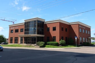 50 Foundry St, Moncton, NB à vendre Photo de l’immeuble– Image 1 sur 25