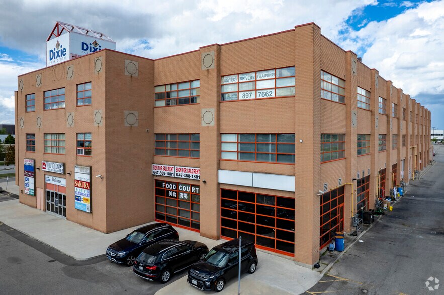 1550 S Gateway Rd, Mississauga, ON à vendre - Photo de l’immeuble – Image 2 sur 4