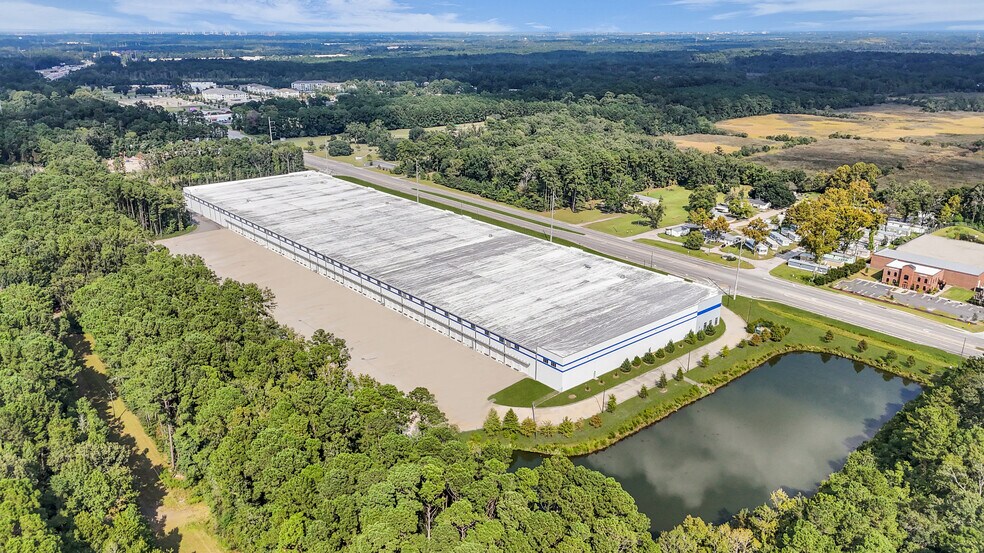 1315 Dean Forest Rd, Savannah, GA à louer - Photo de l’immeuble – Image 1 sur 4