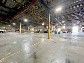 204 Red Rd, McMinnville, TN à vendre Photo intérieure– Image 1 sur 21