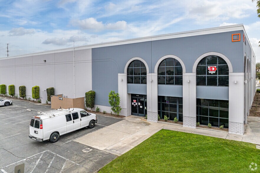 10712-10748 Bloomfield Ave, Santa Fe Springs, CA à louer - Photo de l’immeuble – Image 3 sur 10